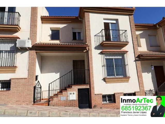 Casa en venta en Alomartes photo 0