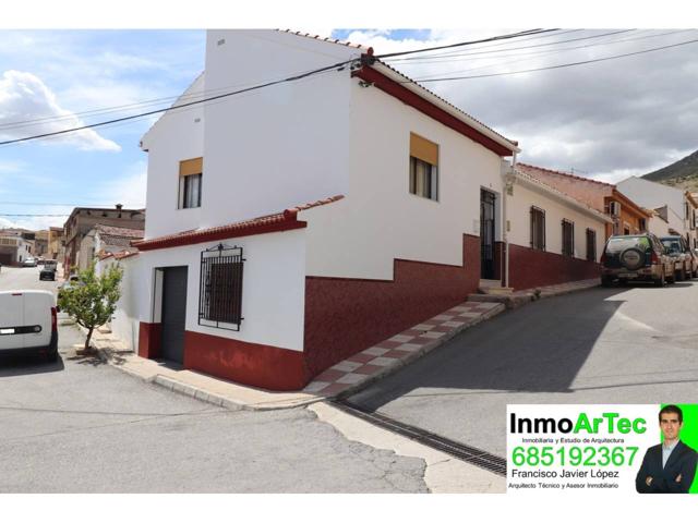 Casa en venta en Alomartes photo 0