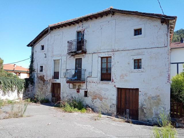 GRAN CASA DE CAMPO CON TERRENO EN OTAÑES-CASTRO URDIALES photo 0