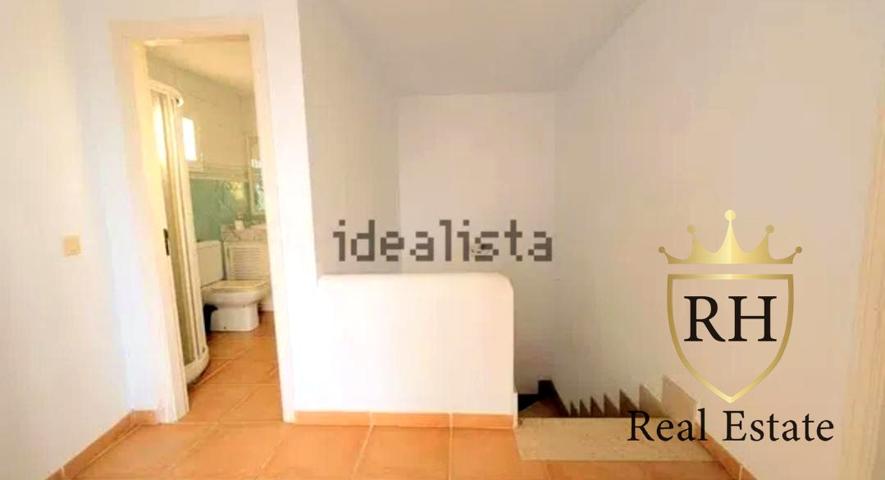 PRECIOSA CASA CON MUCHAS POSIBILIDADES DE REFORMA photo 0