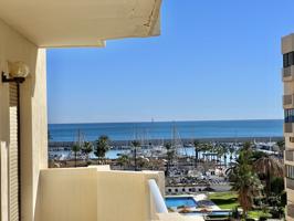 Piso En venta en Puerto Deportivo, Fuengirola photo 0