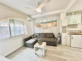 Piso En venta en Puerto Deportivo, Fuengirola photo 0