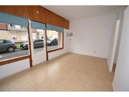 Venta de Local Comercial en Colindres photo 0