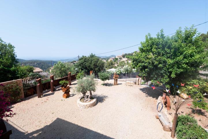 EXCLUSIVO CHALET CON VISTAS ESPECTACULARES EN GALILEA photo 0