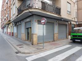 En venta bajo compatible con uso residencial en Silla photo 0