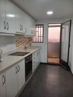 Amplia vivienda en venta con terraza en la Raiosa photo 0