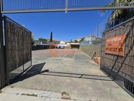 Terreno urbano en venta en Can Nicolau con piscina y garaje photo 0