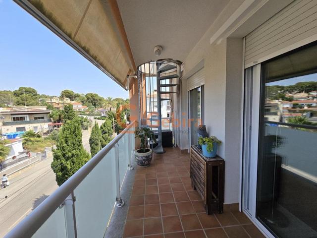 ATICO CON SOLARIUM Y PISCINA COMUNITARIA photo 0