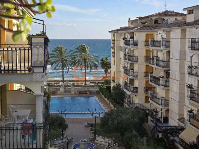 Ático con solárium y piscina comunitaria en segunda línea de mar – Zona Mas Mel photo 0