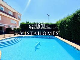 Chalet pareado en venta en Paracuellos de Jarama photo 0