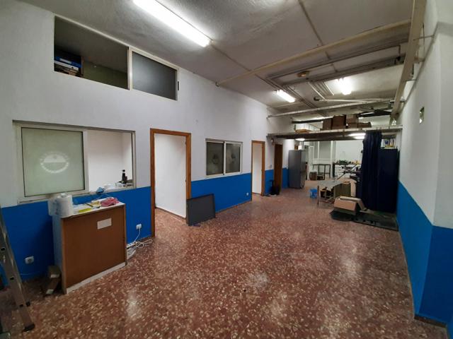 Local comercial en venta. Alzira. photo 0