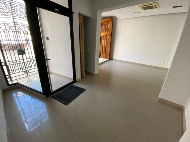 LOCAL COMERCIAL EN VENTA photo 0