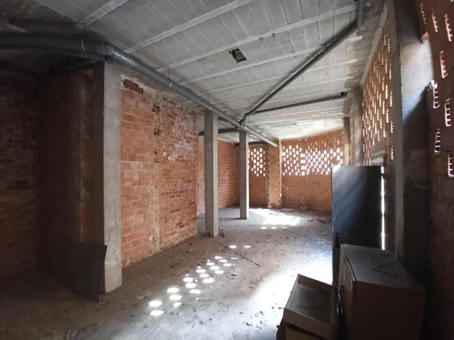 Se vende o alquila local comercial en Alzira photo 0