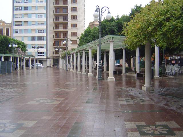 Se vende plaza de parking con trastero en Alzira photo 0