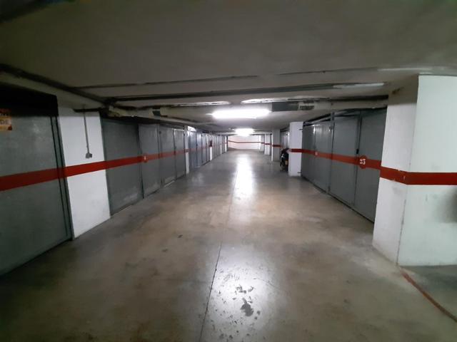 Plaza de garaje en venta en Alzira. photo 0