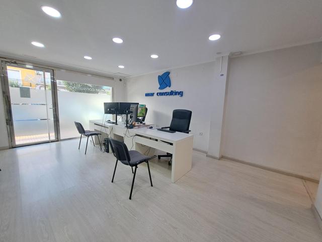 ¡Oportunidad de negocio en Carcaixent! Local comercial en venta. ¡PRECIO NEGOCIABLE! photo 0