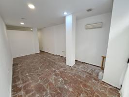 LOCAL EN VENTA JUNTO A LA PLAZA MAYOR photo 0