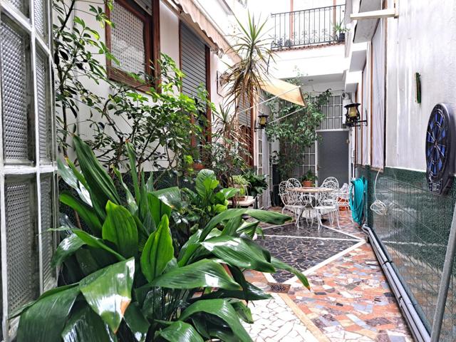 Gran planta baja en venta en pleno paseo de Carcaixent – Ubicación inmejorable photo 0