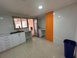 SE VENDE PLANTA BAJA EN PEGO photo 0