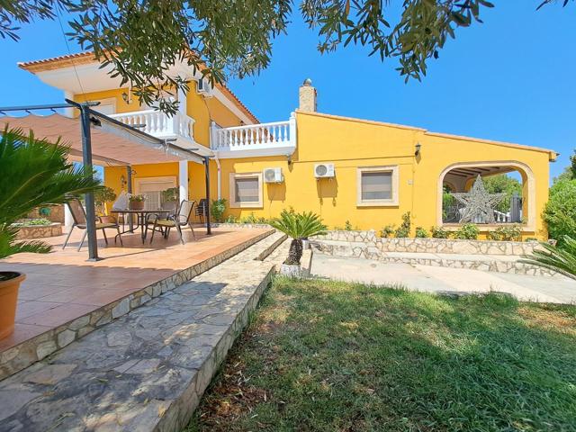 EXCLUSIVO CHALET EN VENTA EN URBANIZACION (ALBERIC) photo 0