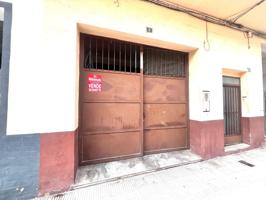 Local en venta en Carcaixent photo 0