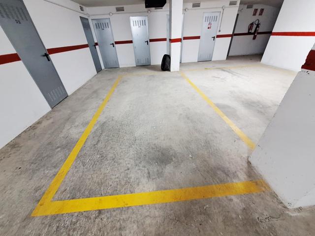 Plaza de garaje en venta en Carlet! photo 0