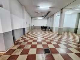Amplio local a la venta en Carcaixent - Zona Santa Bárbara photo 0