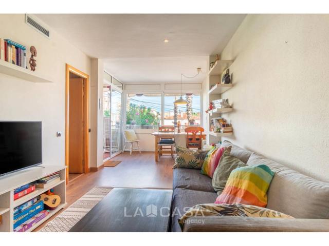 Piso En venta en Castelldefels photo 0