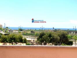 ADOSADO CON VISTAS AL MAR Y PISCINA AL LADO DE LA PLAYA photo 0