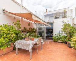 Casa En venta en Terrassa photo 0