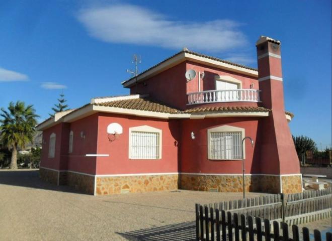 Villa En alquiler en Orihuela photo 0