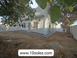 Villa En venta en Orihuela photo 0