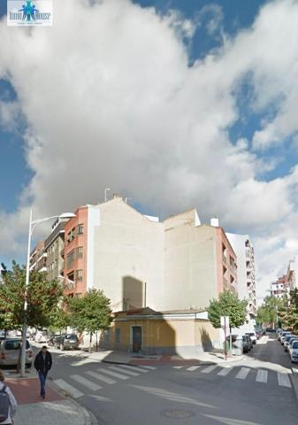 Se vende casa con terreno en C-Juan de Toledo photo 0