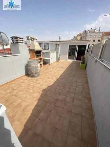 SE VENDE ATICO DUPLEX ZONA INDUSTRIA ( SEMINUEVO) photo 0