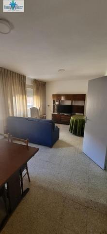 INMOHOUSE VENDE PISO + PATIO + LOCAL EN ZONA FERIA photo 0