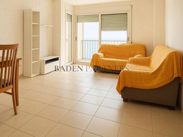 Piso en venta en Nucli Urbà photo 0