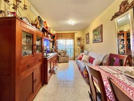 Piso en venta en Nucli Urbà photo 0