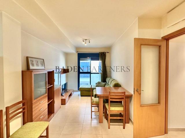 Piso en alquiler en Nucli Urbà photo 0