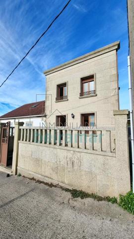 Casa en venta en Ameixida, Ribeira. photo 0