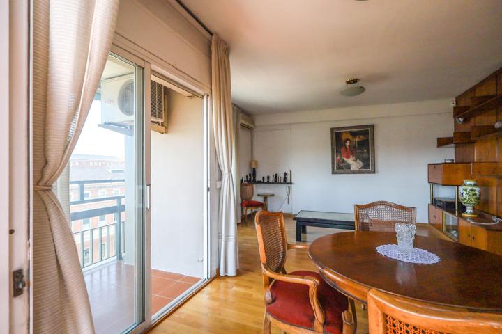 Piso En venta en La Nova Esquerra De L´eixample, Barcelona photo 0