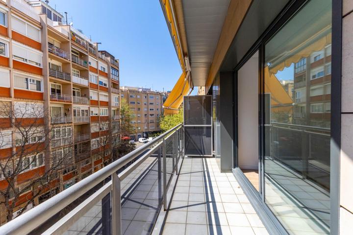 Piso En venta en L´antiga Esquerra De L´eixample, Barcelona photo 0