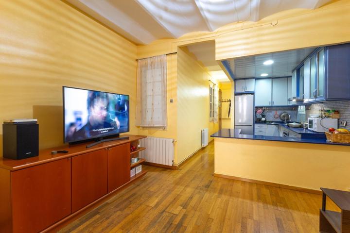 Piso tranquilo y bien ubicado . photo 0