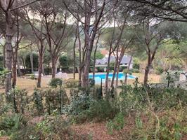 Terreno de 2800 m² en venta en la exclusiva urbanización Montcabrer, Cabrils photo 0