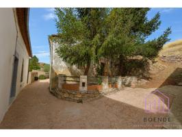 Casa en venta en Benamira photo 0