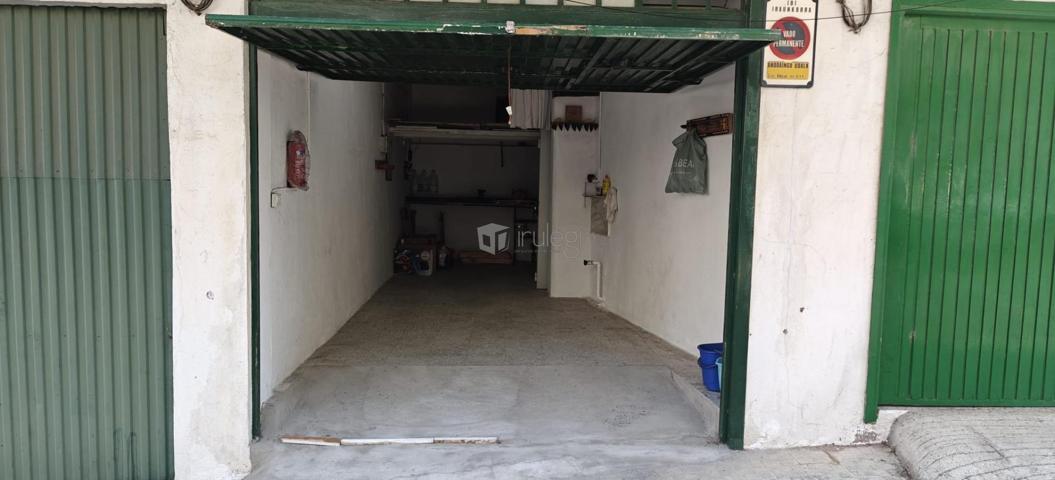 Garaje cerrado en venta en Andoain – Calle Extremadura photo 0
