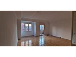 Piso en venta en Delicias photo 0