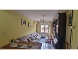 Piso en venta en Casco Antiguo photo 0