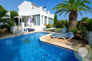¡PRECIOSO CHALET CON PISCINA Y LICENCIA TÙRISTICA EN CALAFAT! photo 0