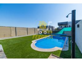 CHALET PAREADO EN NAVALCARNERO photo 0
