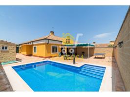 CHALET PAREADO EN ESCALONA photo 0